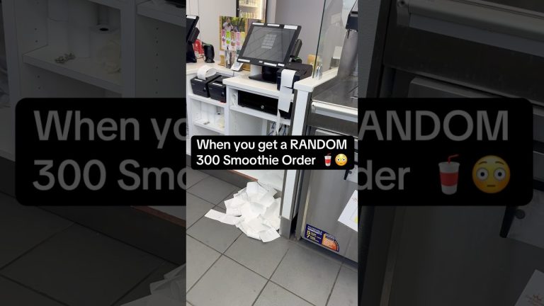 A Random 300 SMOOTHIE order 😳🥤………. #wtf #smoothieking #smoothierecipes #businesssuccess #acaibowl