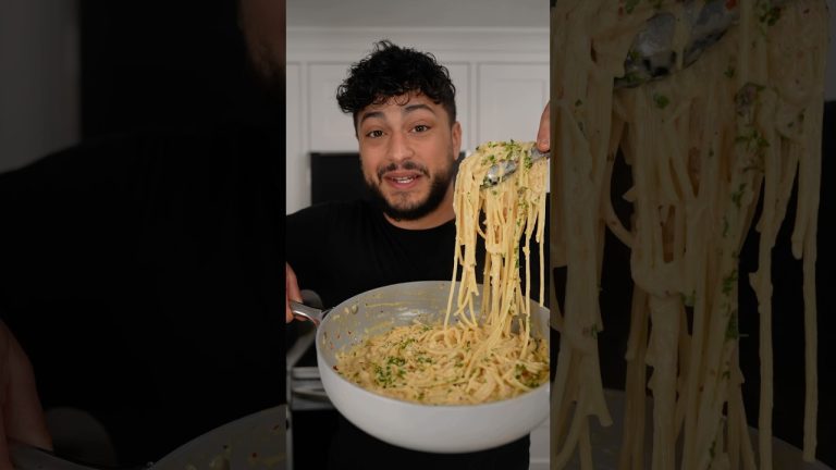 Spicy Caramelized Onion Pasta (Ramadan Chronicles Pt. 5)
