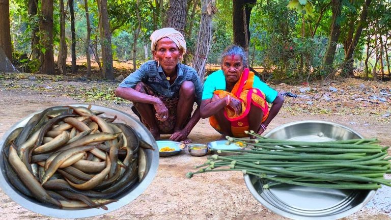 80 years old poor grandma cooking SNAKE FISH curry with ONION LEAVES and eating | village life india