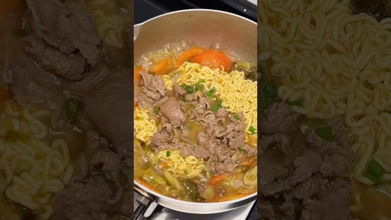 Beef Ramen 🍜 #ramen #noodles #easyrecipe #cooking #food #ramennoodles #recipe #yummy #beef #foodie