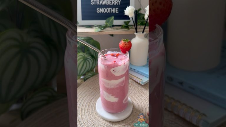 Get Ready for the CREAMIEST Strawberry Smoothie with Greek Yogurt!