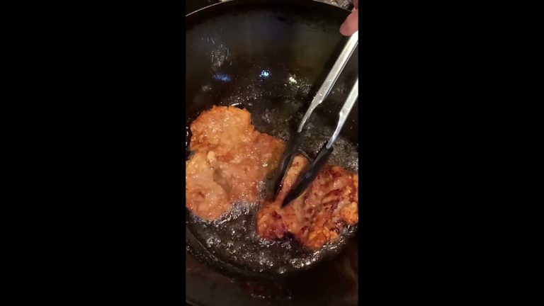 排骨 パイコーを揚げました💖おうち排骨パイコー 熱々サクサク美味しいよ❣️ #排骨 #排骨飯 #排骨汤 #パイコー #台灣美食 #台湾料理 #とんかつ #トンカツ #food #料理 #cooking