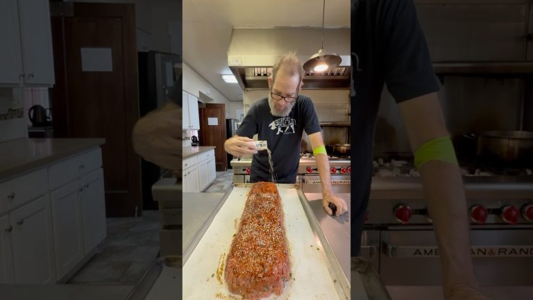 Asian Meatloaf sandwich