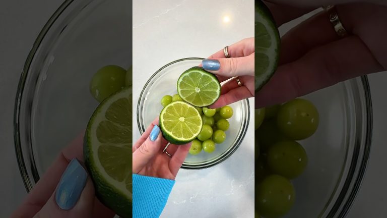 Pink Starburst Grapes 🩷🍭💫 #candy #recipe #satisfying #viralrecipe #asmr #fyp #shorts #sweettooth