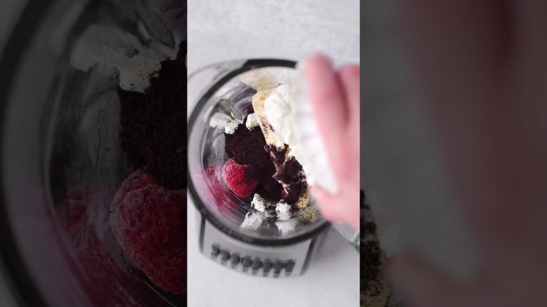 Berry Green Bliss Smoothie Recipe #shorts