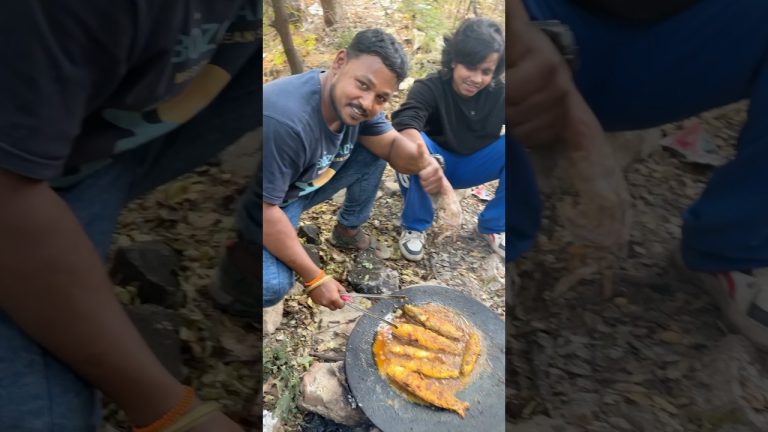 Enjoying fish fry #fishing #sagarpatil728 #seafood #reels #seafoodrecipes #food