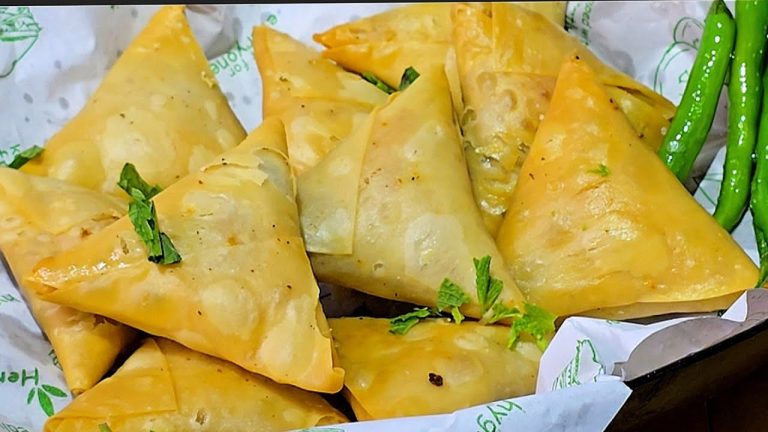 Tandoori samosa ramadan recipe | chicken tandoori samosa | chicken snacks for iftar readymade sheets