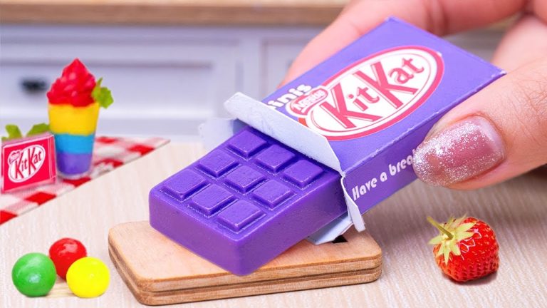 Amazing KitKat Cake Dessert | Best Miniature Rainbow KitKat Chocolate Cake Recipe | 1000 Yummy Cake