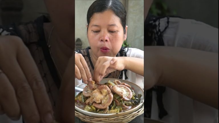 Pork intestine recipe #shorts #porkchilly #fishrecipes #food #seafoodrecipes #mukbang #friedfish