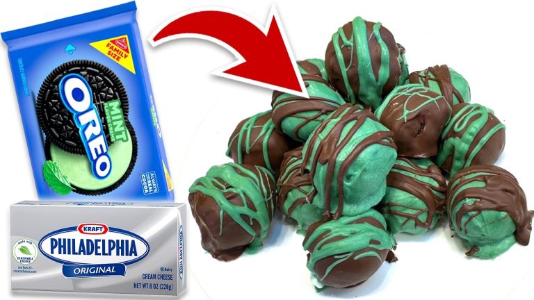 7 Easy No Bake Dessert Recipes-Oreo Mint Chocolate Truffles with Cream Cheese! Candy Recipes