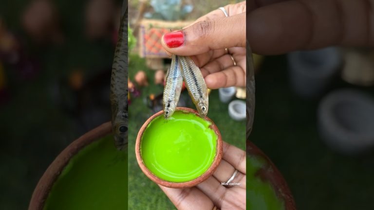 Miniature small Fish Recipe 🐟😋 #shorts #shortsvideo #youtubeshorts #minicocinar