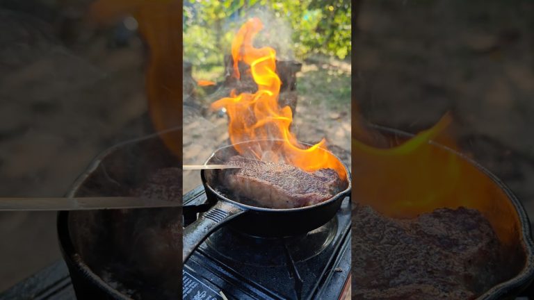 สเต็กเนื้อฉ่ำๆย่างไฟแรงๆจากร้านเนื้อแท้