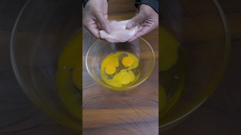 🔥 Chicken Omelette 🔥#shorts #india #shortvideo #egg #chicken #asmr #cooking #easyrecipe