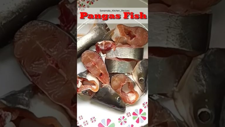 Pangas Fish Curry | Koch mach 🤤 Easy Recipes #shorts #viral @Sonamala😋