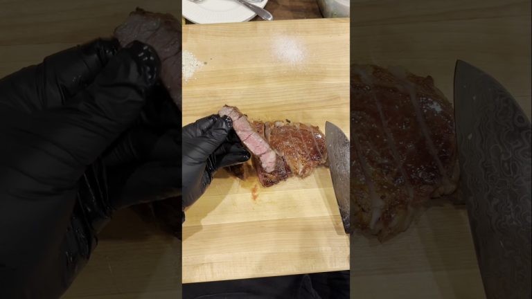 #steak #dinner #recipe #food #foodblogger #youtubeshorts #foodie #asmr #4k #120fps #hd