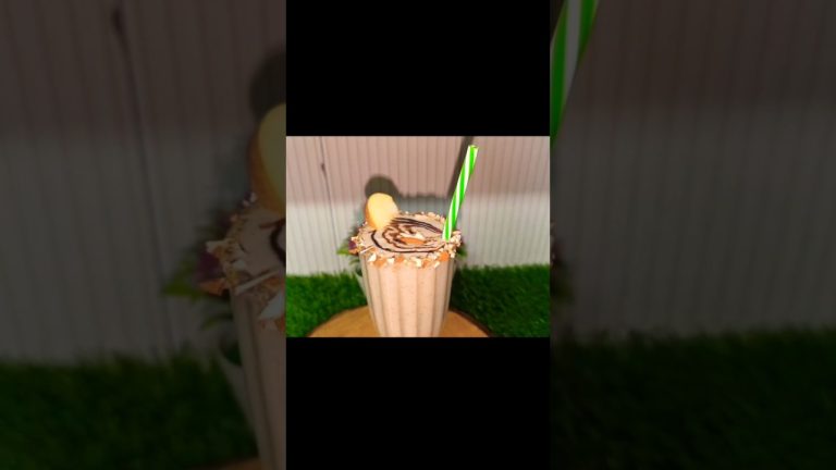 Apple Banana Smoothie😋😋.. #shorts #smoothie #apple #banana #smoothie #squidgame #milkshake #trending