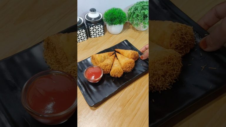 #shorts Iftar Spcial  Chikan Cone Recipe | Ramzan special | Ramdan Recipe #trending #youtube #samosa