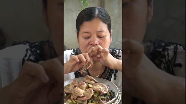 Pork intestine recipe #shorts #porkchilly #frywings #food #chickenrecipes #seafoodrecipes