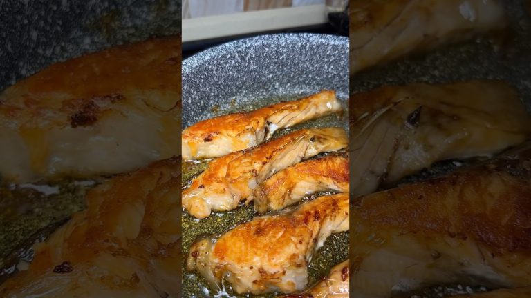 Forel. Форель. Hansi yagla qizardirsiniz?? #foryou #food #fy #fish #shortvideo #short #viralvideo