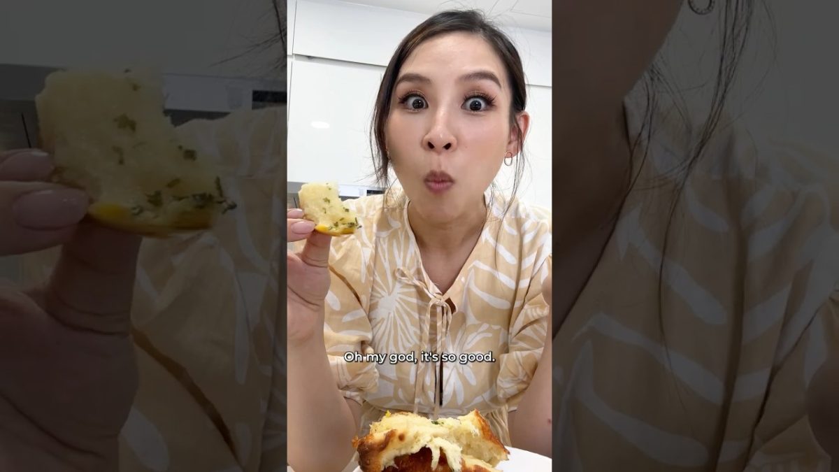 I found the BEST garlic bread recipe