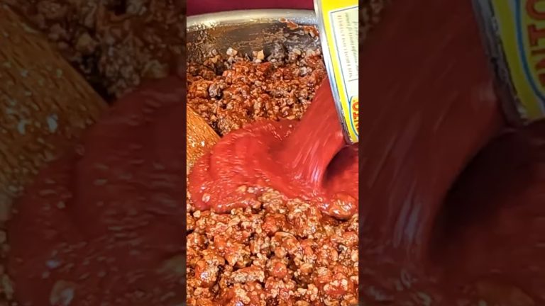 Spaghetti & Meat Sauce Recipe | Better Than Takeout!#spaghetti #shorts, #foodie