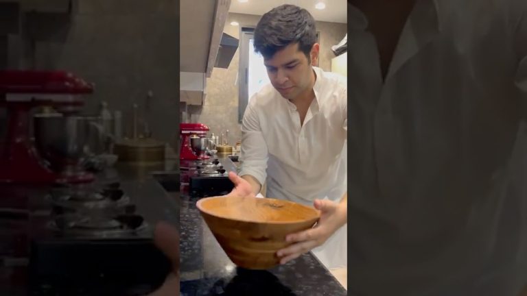 Easy Gujiya recipe for holi #holifood #indiandessert