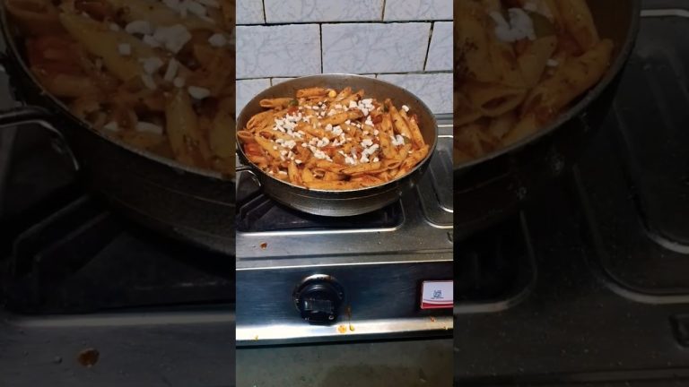 Red Sauce Pasta 😋 #youtubeshorts #youtube #ytshorts #shortvideo #shortsfeed #pasta