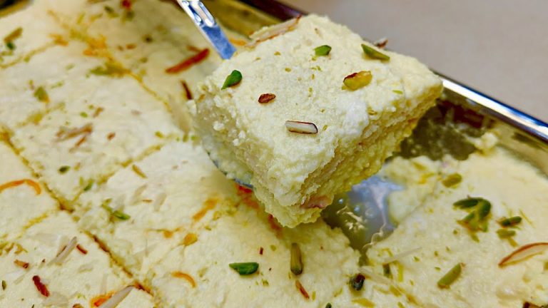 Eid Dawat/Party Special – Tareefon Mein 4 Chand Lag Jaenge Jab Ye Dessert Banaenge | Kalakand Recipe