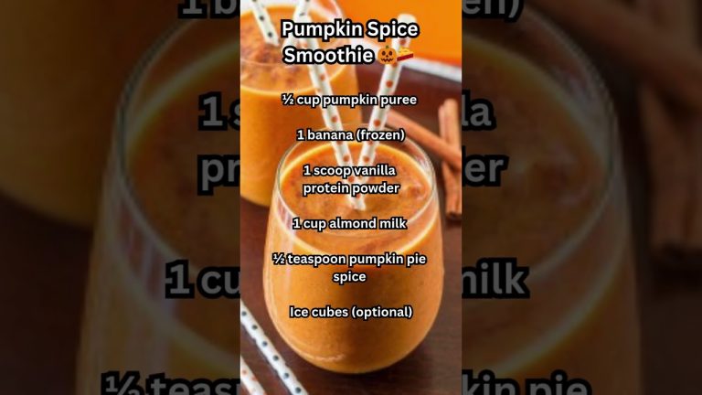 Easily Make The BEST Pumpkin Spice Smoothie At Home!