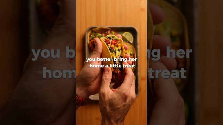 shrimp mango tacos 🌮 #recipe #tacos #dinnerideas