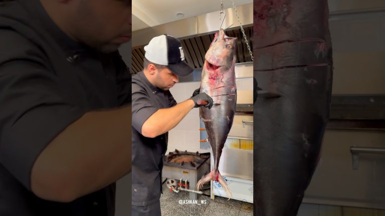 Southern Special: Tuna fish with rice recipe🐟🐬🍚🔥#shorts #food #fish #seafood