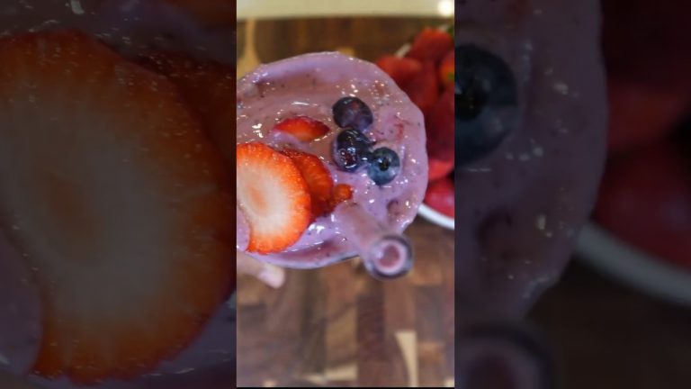 Blueberry Banana Strawberry Smoothie 🍓🍌🫐