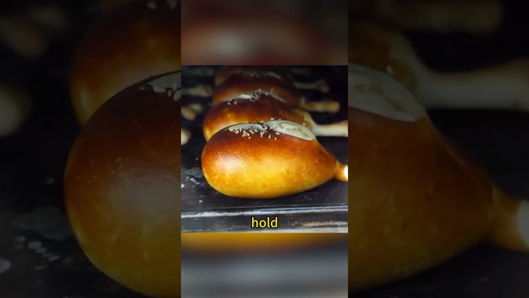 Savory Chicken-Filled Bread #delicacy  #foryou #bread  #gourmet #shorts