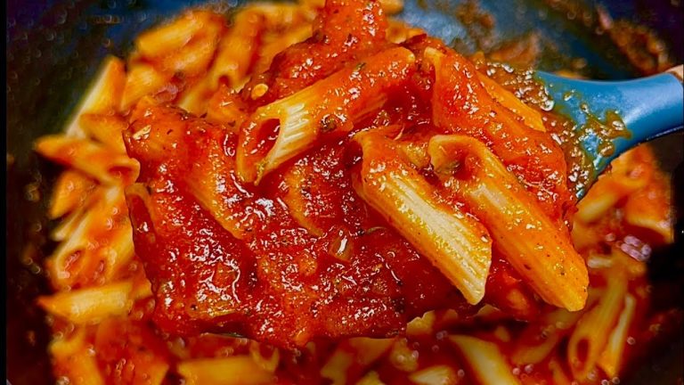 रेड सॉस पास्ता ऐसे बनाएंगे तो बाकी सारे तरीके फेल हो जायेंगे | Red Sauce Pasta | Penne Arrabbiata