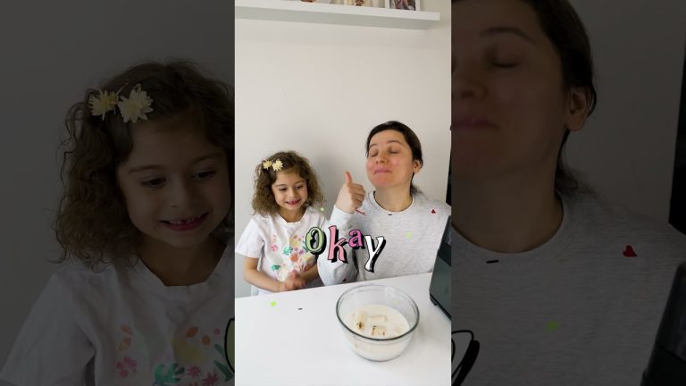 Banana Chocolate Smoothie with Neva and Mommy! 🍌🍫