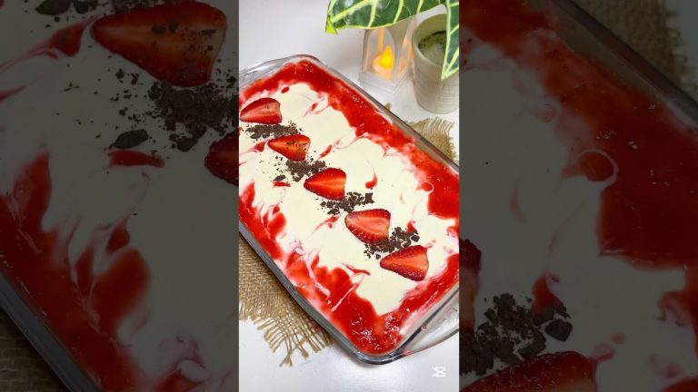 This strawberry dessert is out of this world!!!! #shorts #trendingshorts #eid #dessert