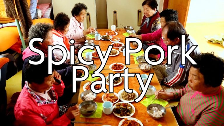 Spicy Pork Party | Real Korean Cooking Stories