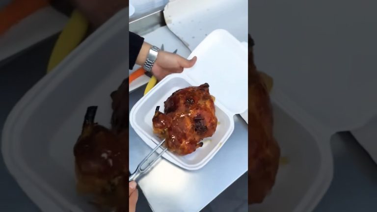 roasted grill chicken Kitna jabardast #shots #food #chickenrecipes #chickenbiryani #chicken #boneles