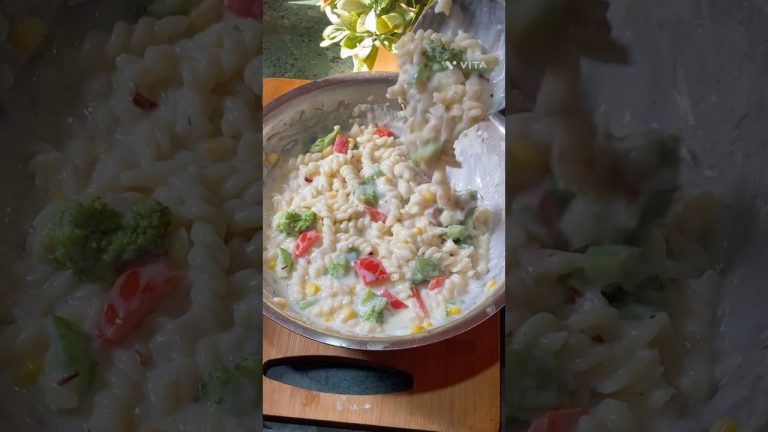 Creamy pasta 🍝 #ytstudioes #viralshort #creamypasta #pasta #pastalover #shortsfeed #cooking #food