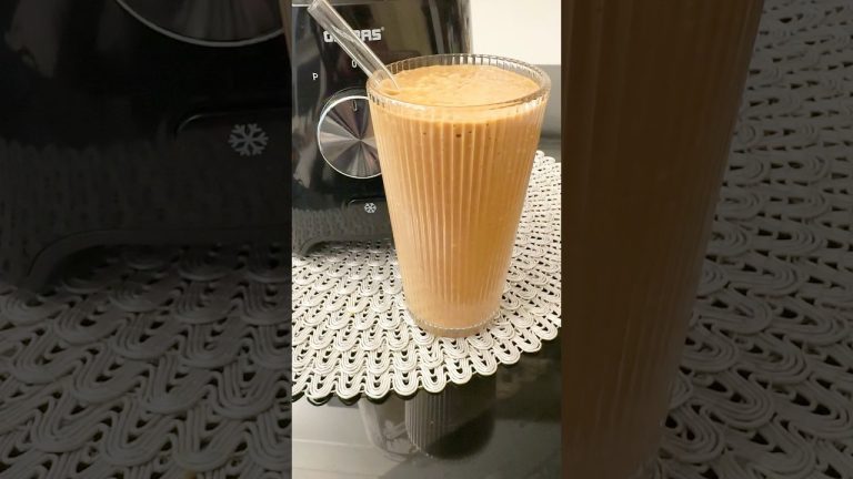 This smoothie has a delicious creamy texture #smoothierecipes #smoothie #healthylife  #nutrition