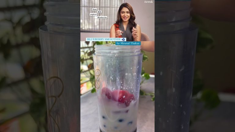 Blueberry Smoothie by Mrunal Thakur |  Food Prescription #shorts #youtubeshorts