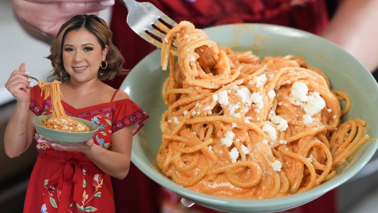 Make a Simple & Delicious Mexican CREAMY CHIPOTLE SPAGHETTI | Espagueti Rojo