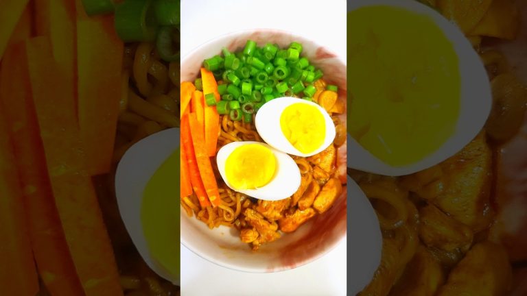 Chicken Ramen #shorts #shortsfeed #yummy yummy in our tummy#recipe #youtubeshorts #yummy #food