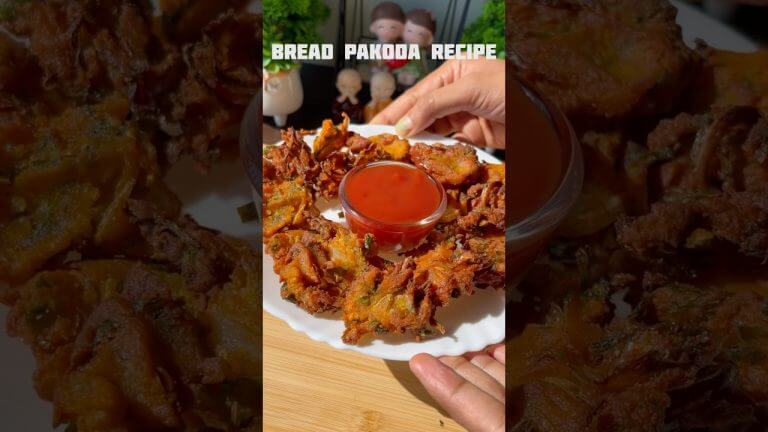 Crispy Bread pakoda recipe #shorts #recipe #bread #pakoda #trending #viralvideo #shortsfeed #food
