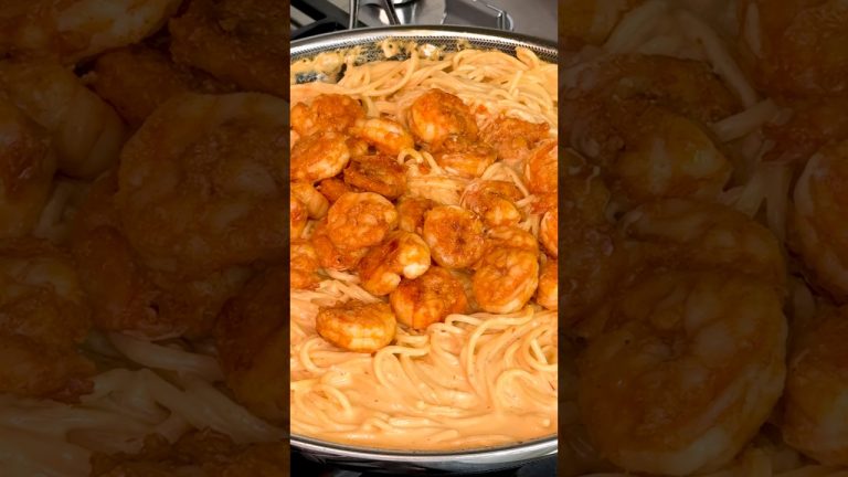 Creamy Chipotle Shrimp Pasta con Camarones Easy Recipe #shorts