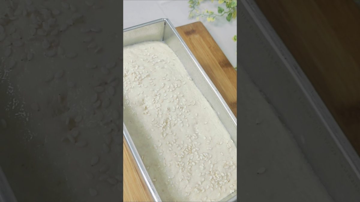 Guess the Ingredient used for bread making? No Maida 🤫 #shorts #youtubeshorts #katariasindiankitchen