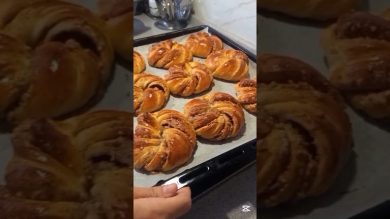 Very sweet walnut buns #sweetfoods #buns #bunstyles #cooking#baking #croissant #bunsrecipe #youtube