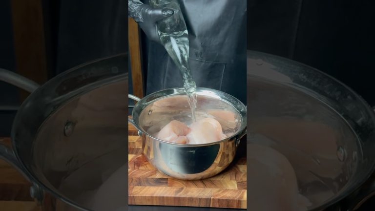 Crispy Chicken Bread Roll 🍗 #shorts #chicken