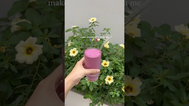 post workout smoothie🫐🍓🤍 #smoothie #whatieat #healthylifestyle