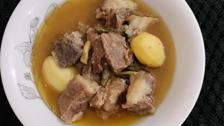 পাকিস্তানি জনপ্রিয় পেশোয়ারি বিফ নামকিন গোস্ট রেসিপি। peshwari beef recipe।